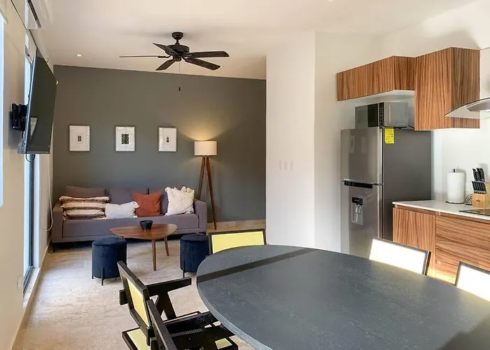 Cozy & Comfy Apartment Kaan Tower