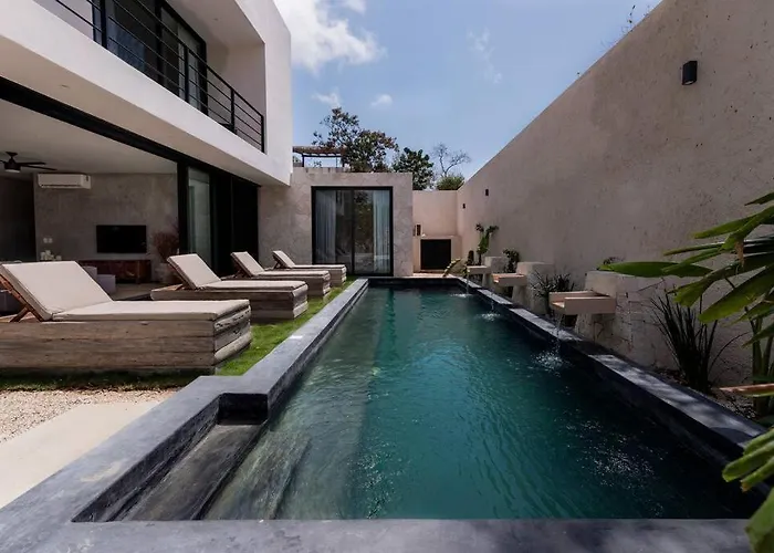 Casa Aguacate