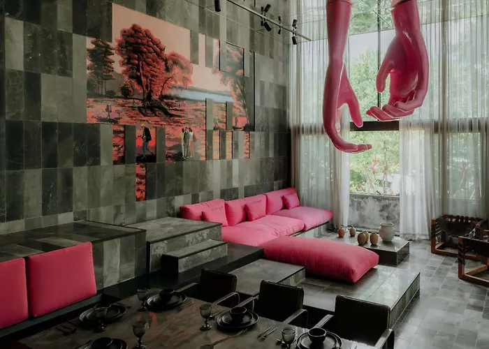 Barneys New York Residences Pink Suite