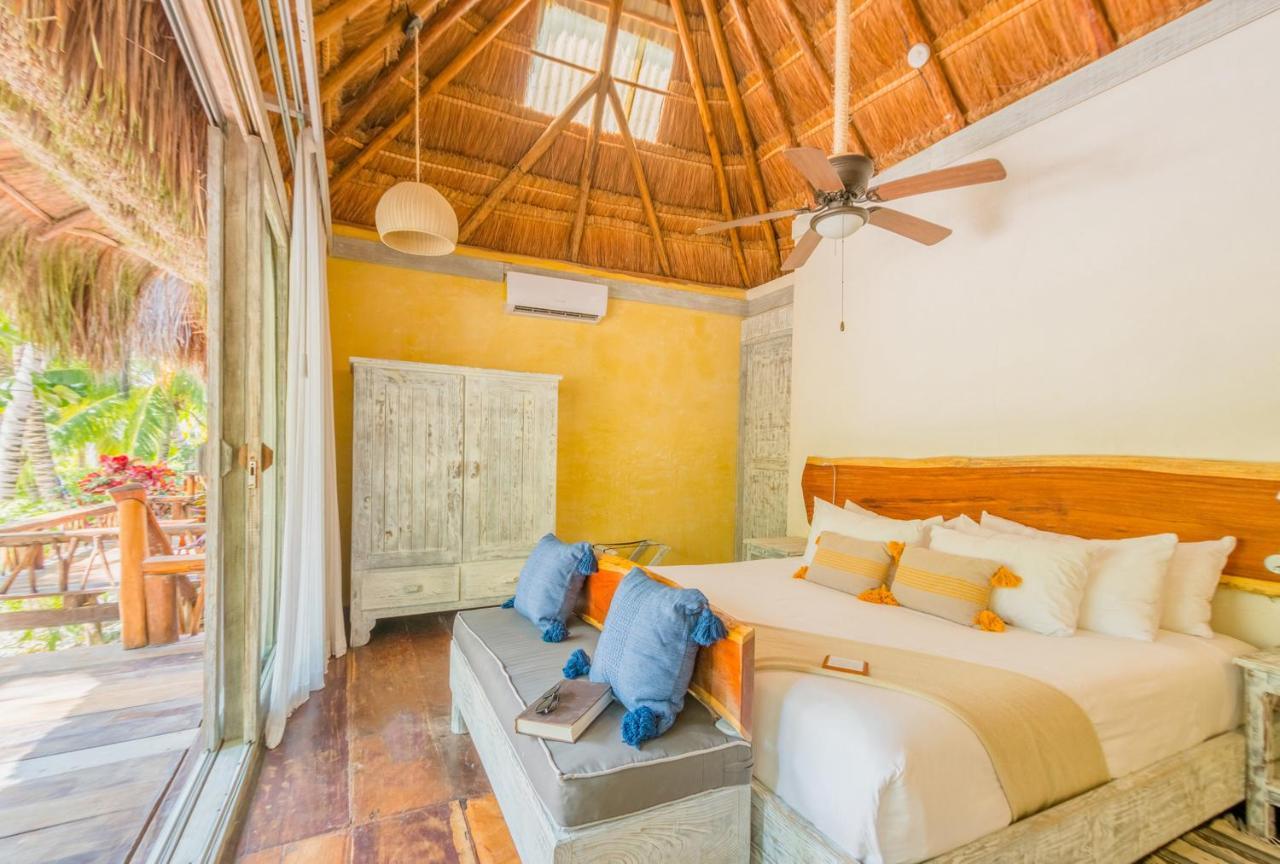 Hotel Pescadores 4*