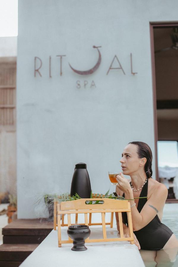 Era & Hotel 4*