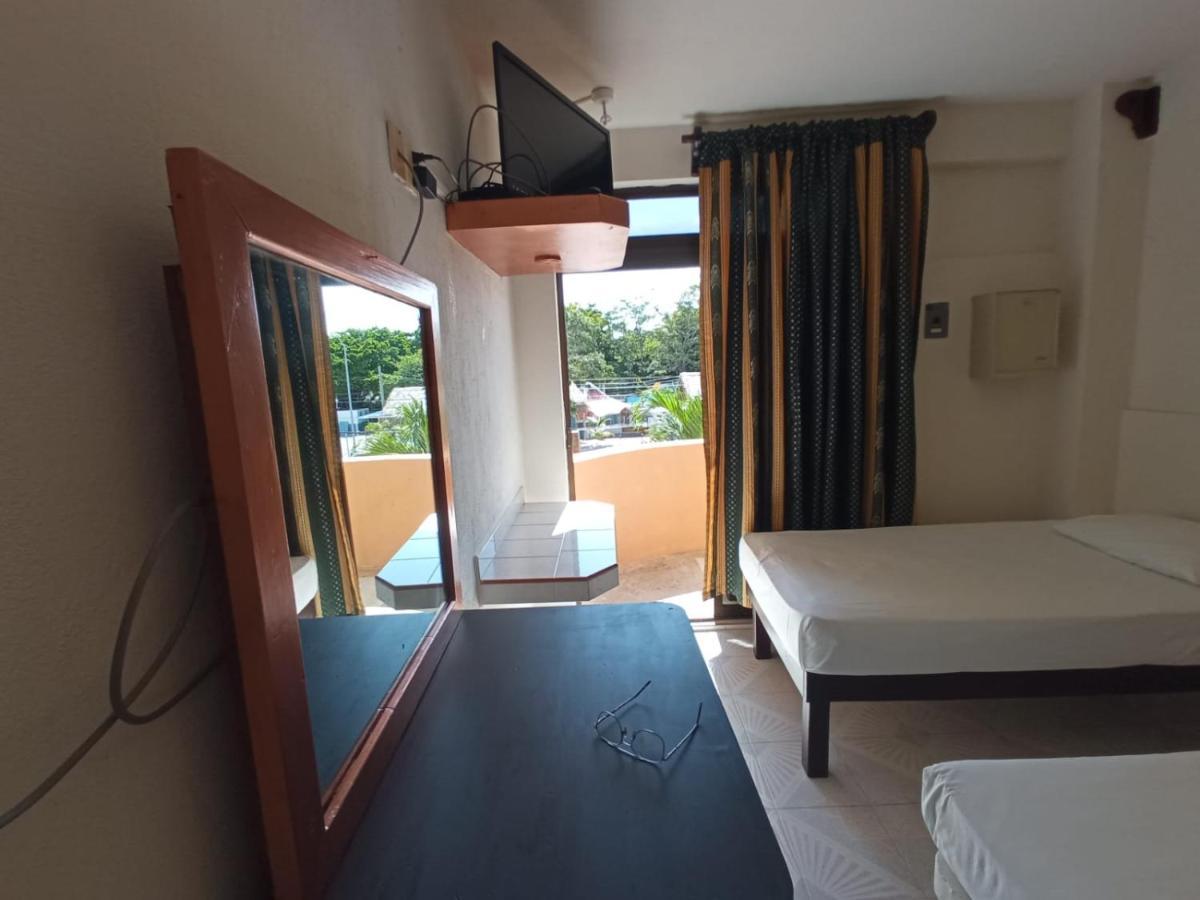 Cristina Hotel 2*