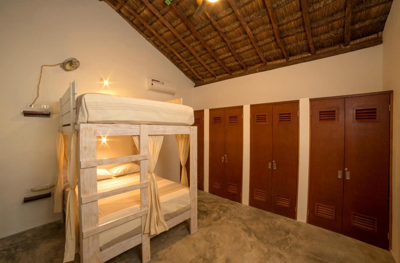 Hostal Mimosa *