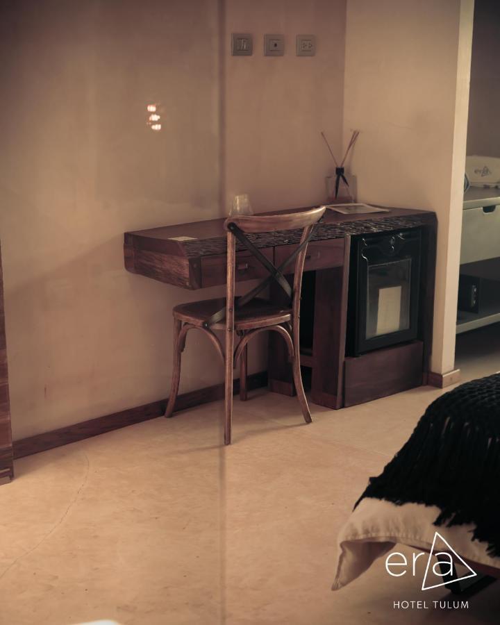 Hotel Era &