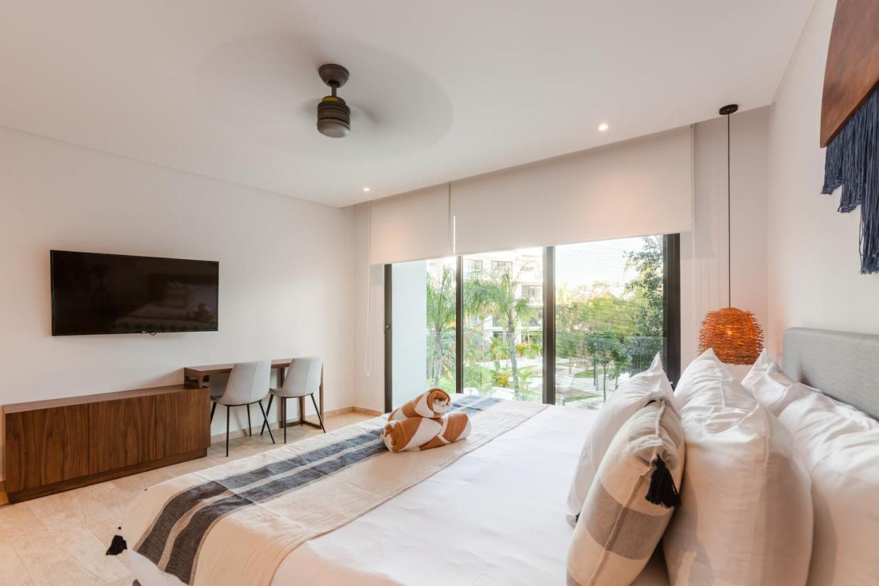 Your Place In Town With Pool, Coworking And Gym Located At Park Lagunas Apartment Tulum