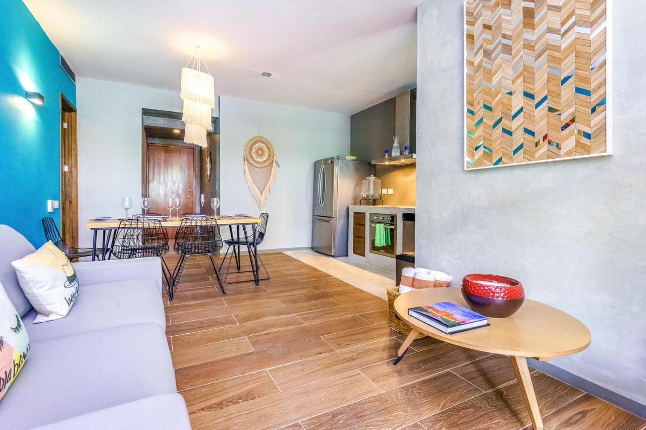 Chic In The Heart Of By Stella Apartamento *