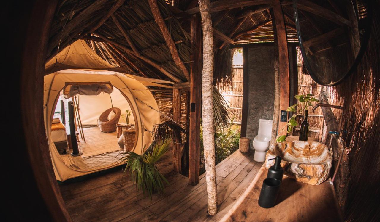 Campo de lujo Uman Glamping & Cenote *