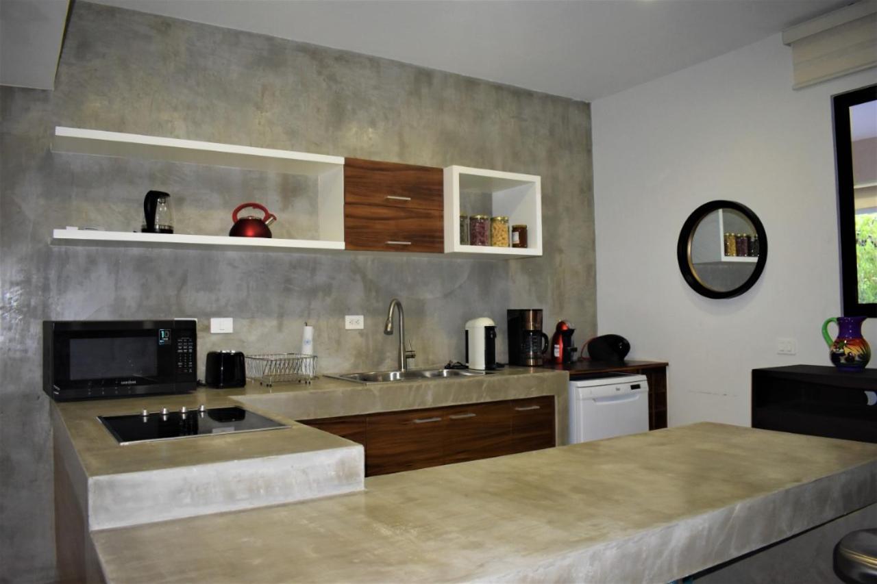 Condo hora feliz Apartamento *