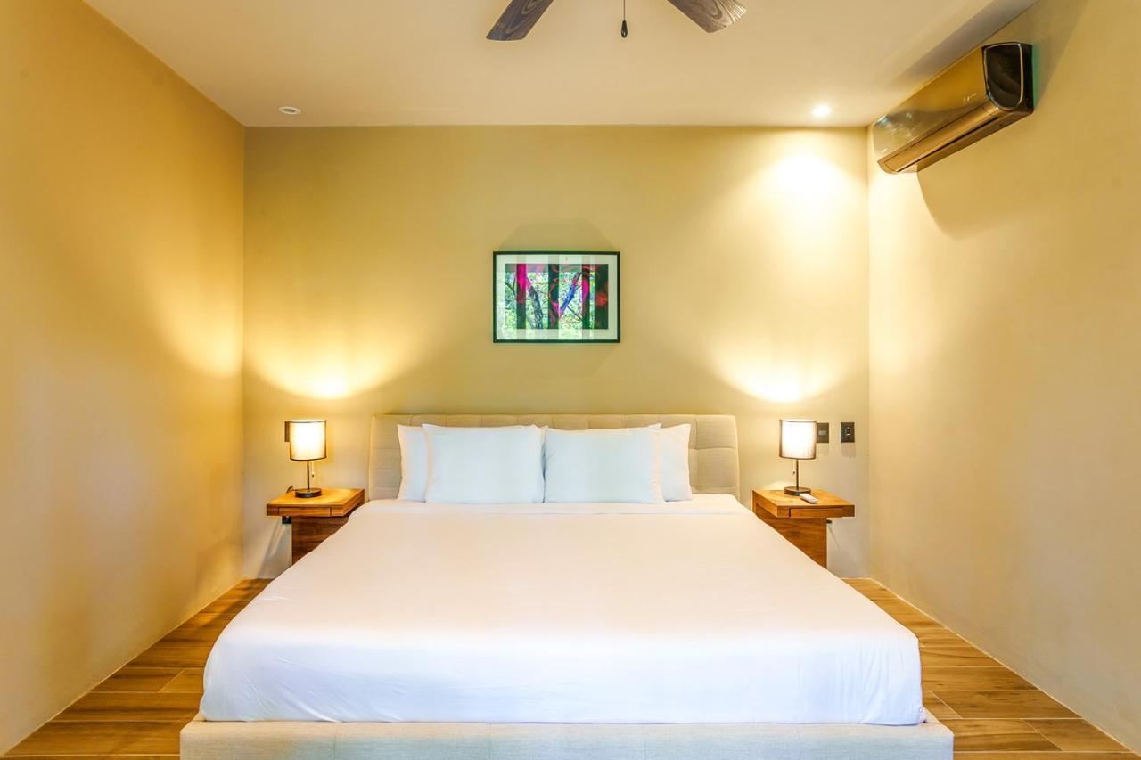 Private Plunge Pool, Art, Spa, Pool With Cabanas