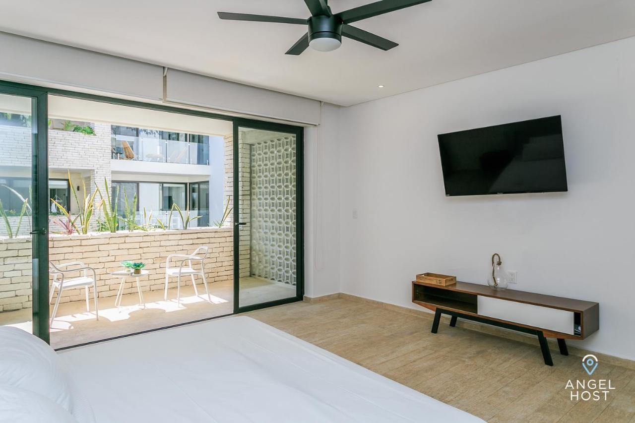 Beautifully Minimalistic Studio Wrapped In Nature By Stella *