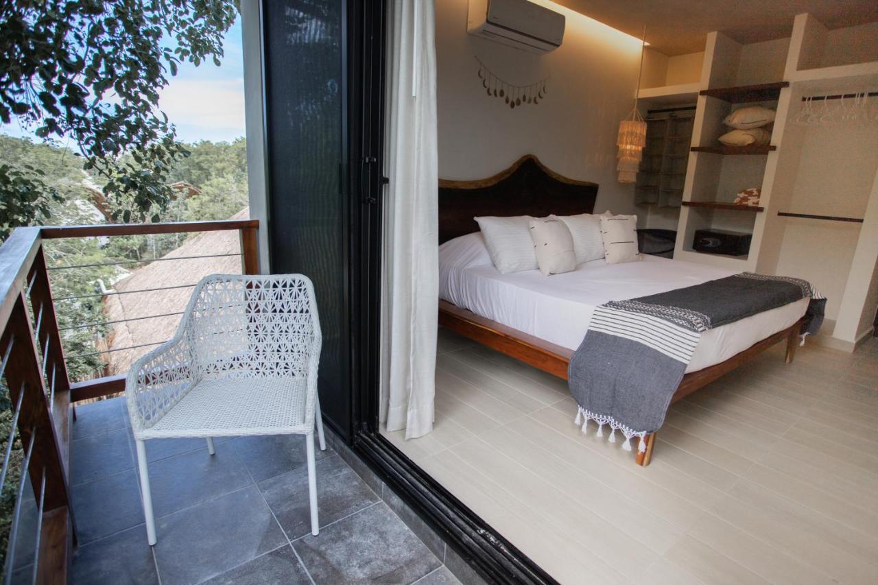 Luxury Macondo 2*