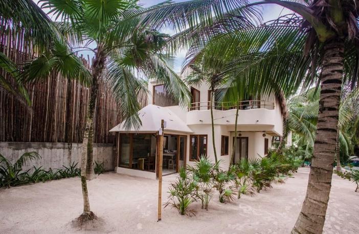 Beachfront In Beach- Location! *