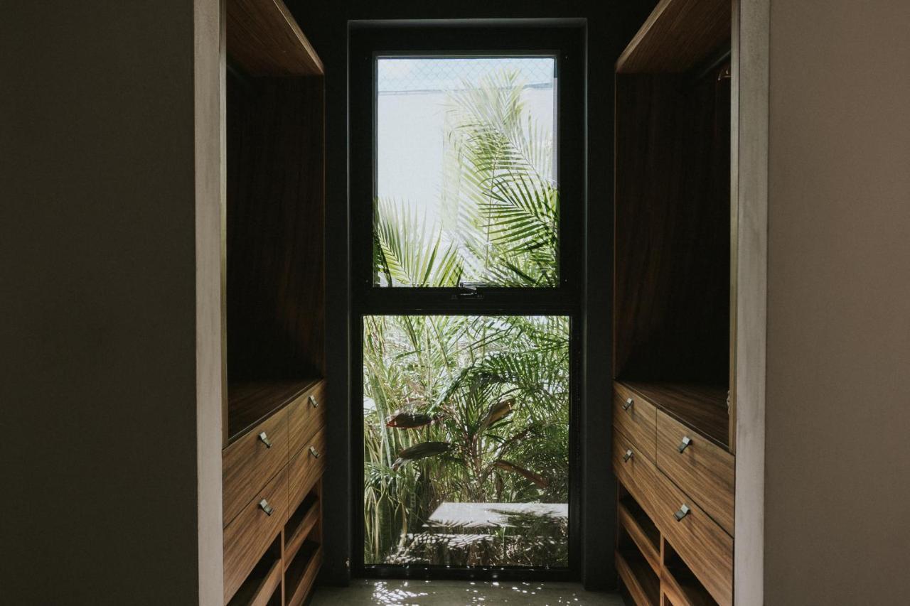 Mudra Tulum