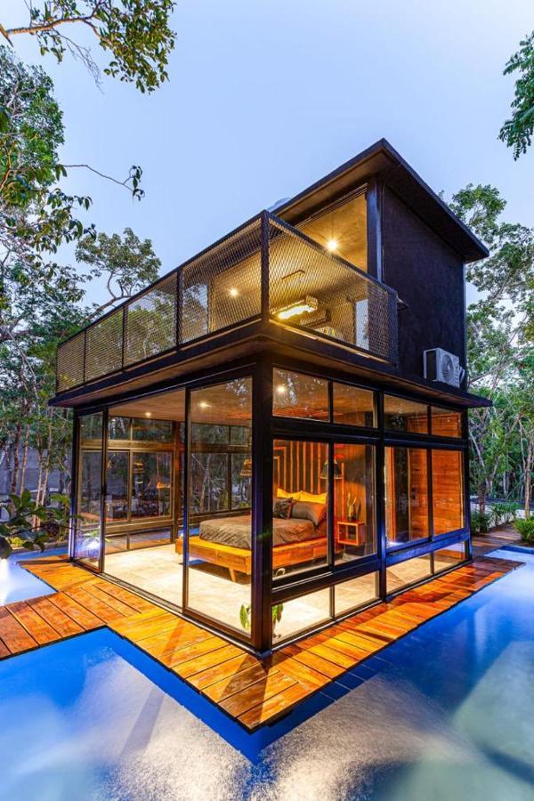 Villa K NAJ- Tiny House con cenote natural privado. Tulum