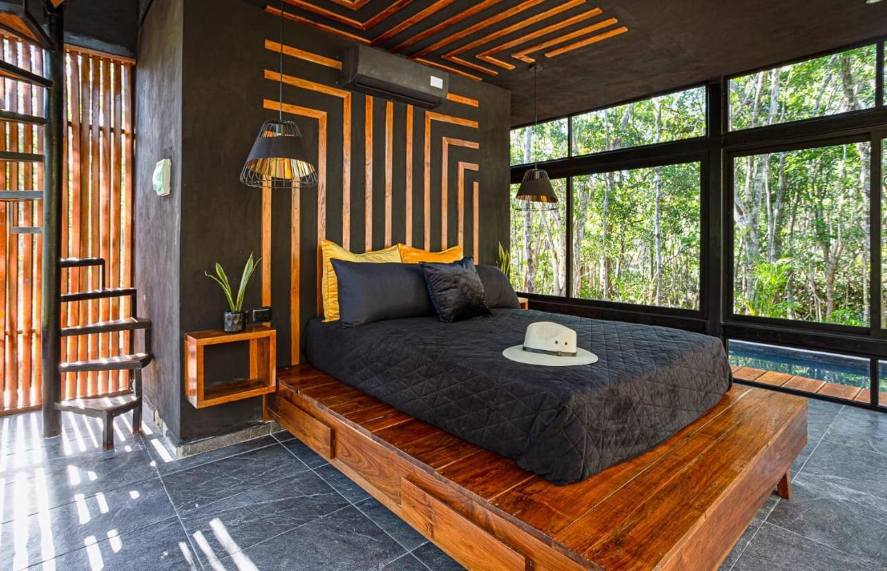 Villa K NAJ- Tiny House con cenote natural privado. *
