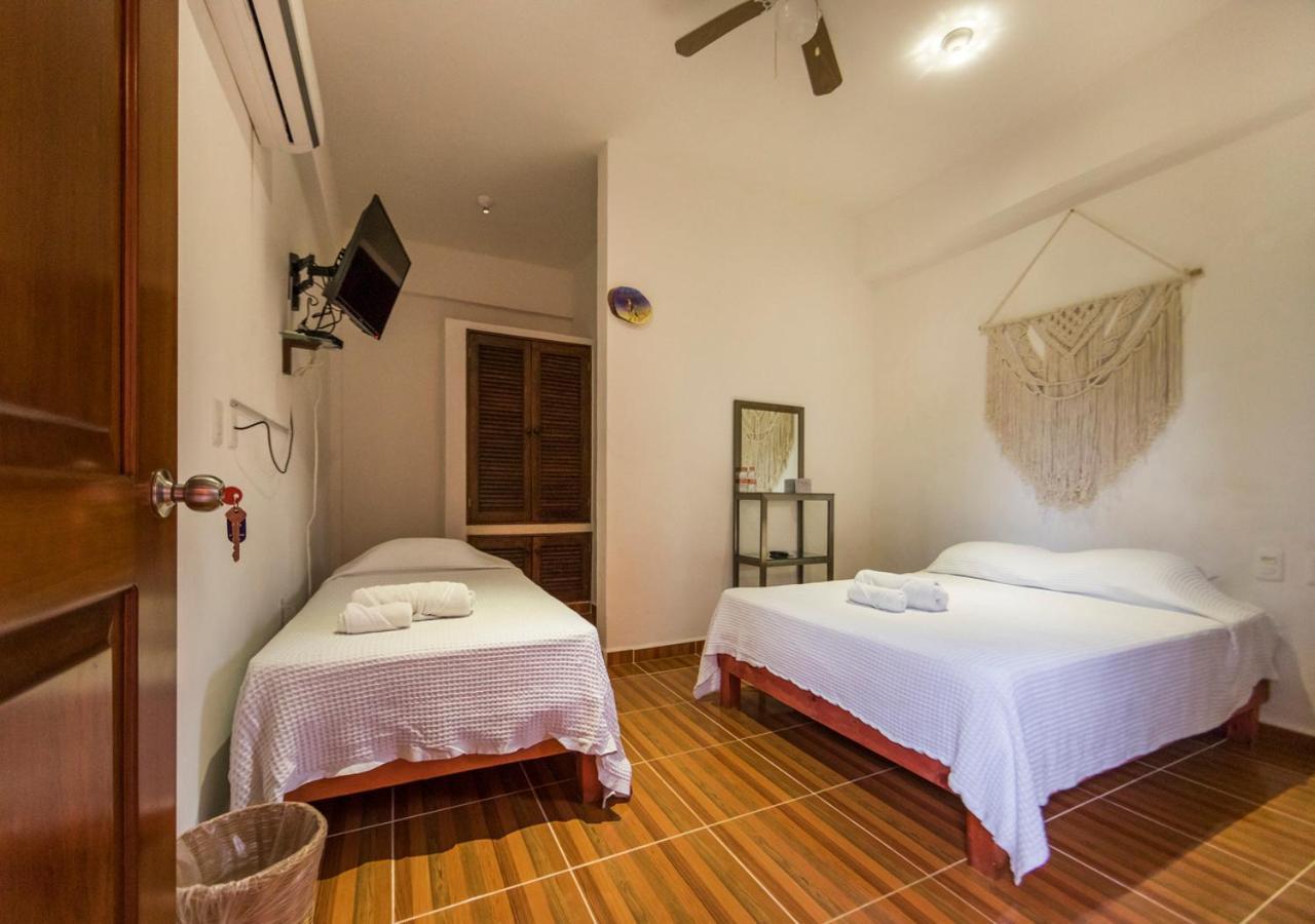 Departamentos Yolanda Hotel