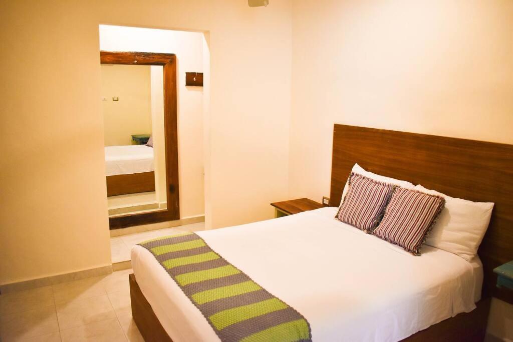 Hiphipstay - The Pablo Escobar Villa Tulum
