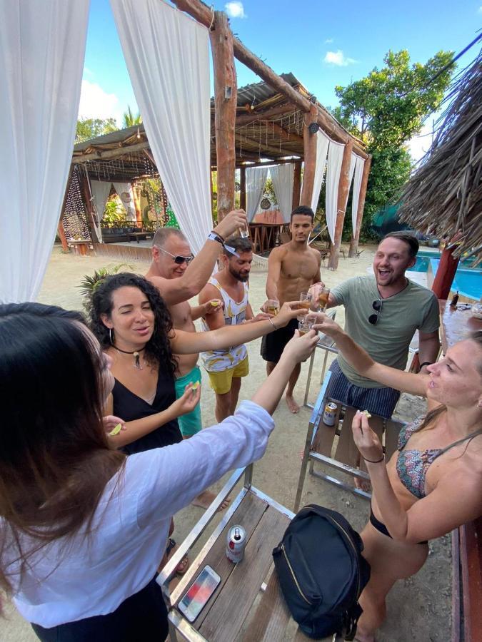 The - Food, Drinks And Transportation To The And Cenotes Hostal