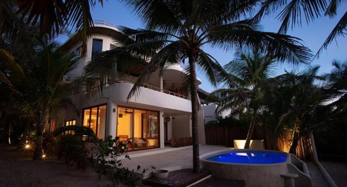 Beachfront In Beach- Location! *