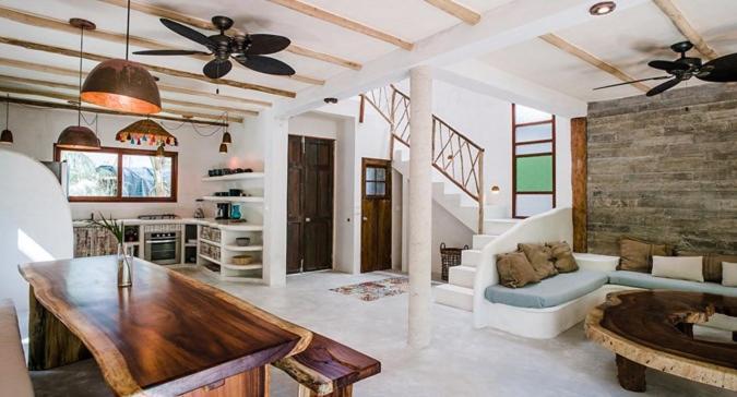 Villa Beachfront In Beach- Location! *