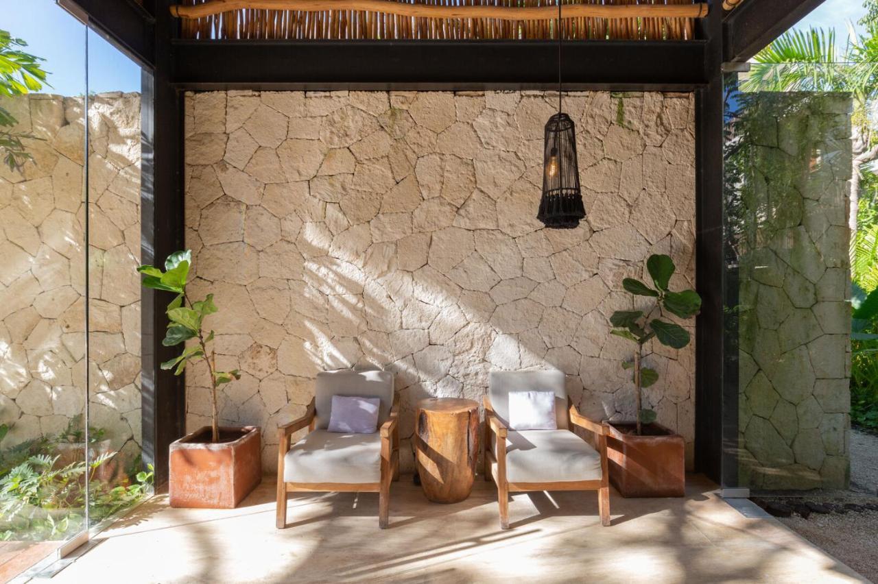 Elegant And Tropical In Private Gated Community In Aldea Zama *