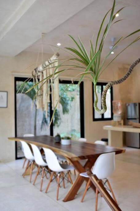 Apartamento Chic-modern Apt W/pool, Garden, Parking & 3 Bikes