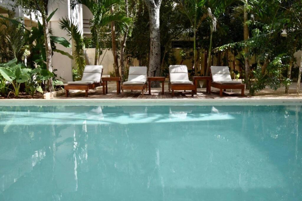 Apartamento Chic-modern Apt W/pool, Garden, Parking & 3 Bikes *