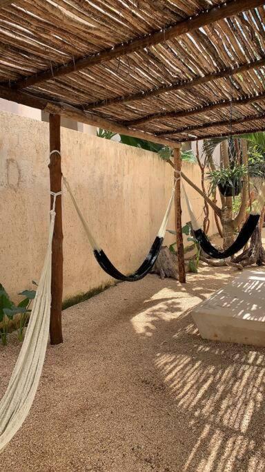 Chic-modern Apt W/pool, Garden, Parking & 3 Bikes *