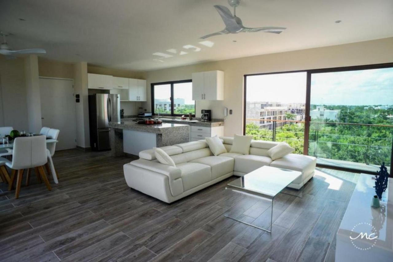 Penthouse Blue Luxury La Veleta Apartment