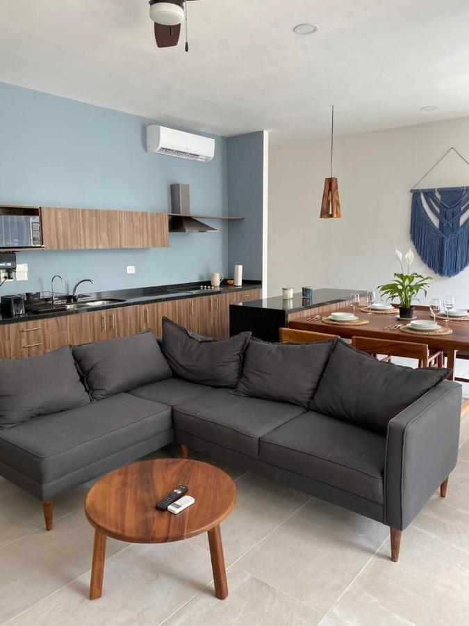 Luxury Jungle 2bd Condo, Fast Wifi, Private Pool