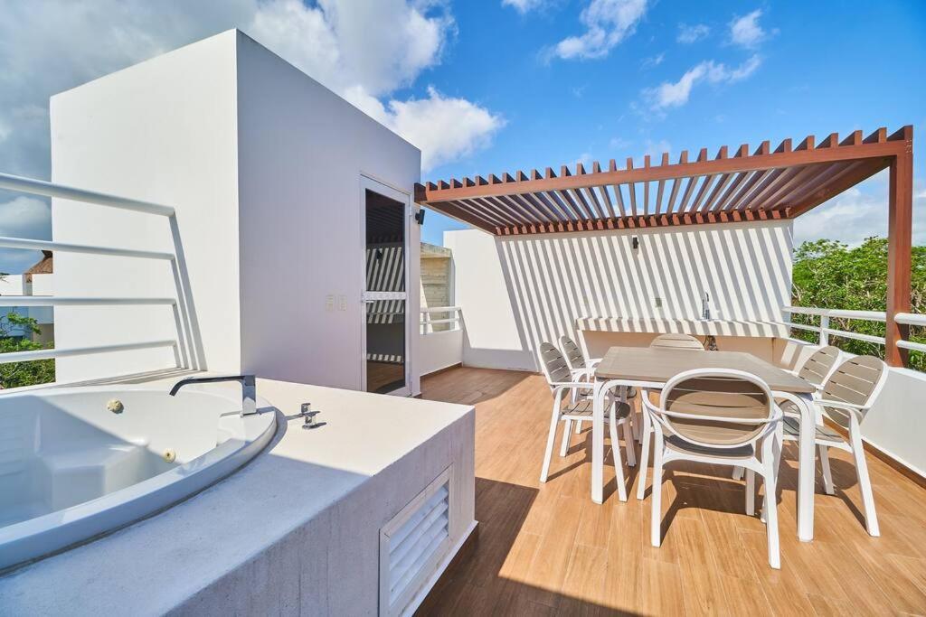 Macbeth - Rooftop With Jacuzzi & Club Access Tulum