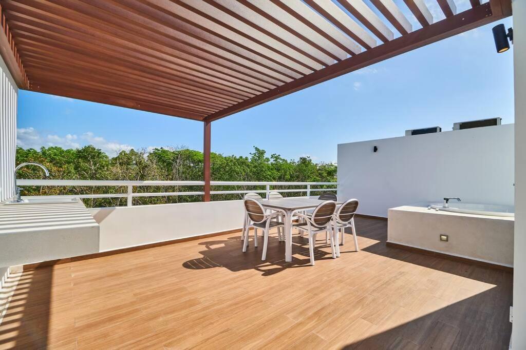 Macbeth - Rooftop With Jacuzzi & Club Access *