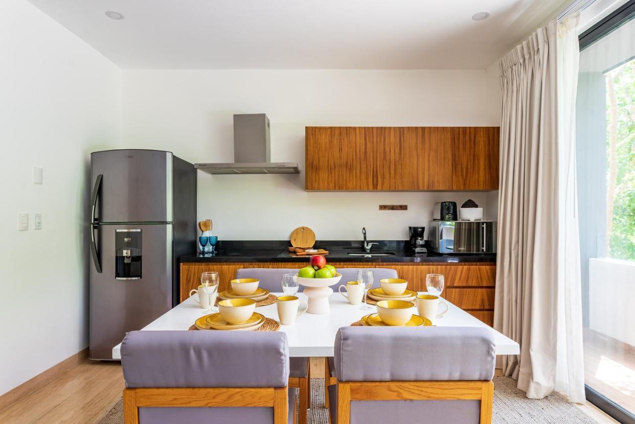 Paradise In With Rooftop Pool And Top Sunsets, Amira Central Apartment Tulum