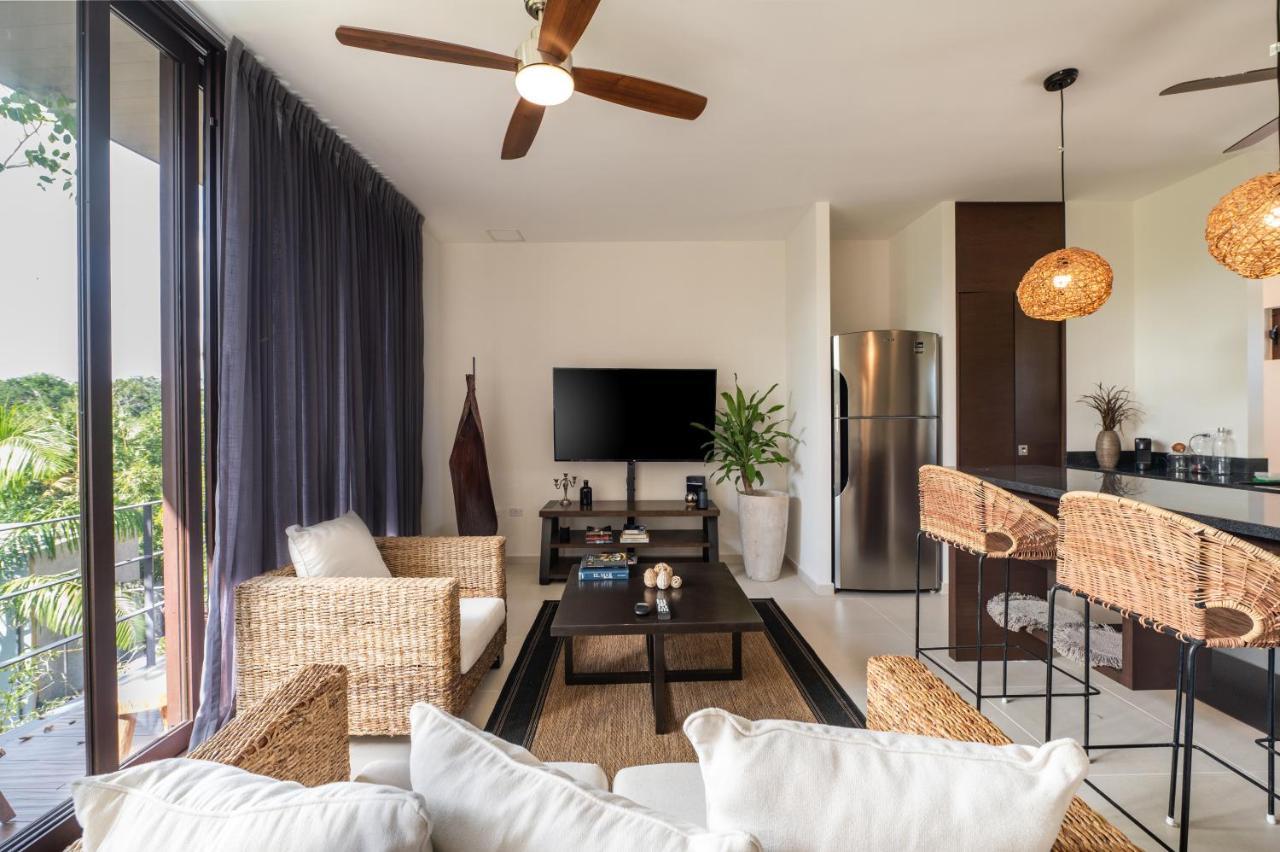 Apartamento Cozy Studio In La Veleta With Gym And Pool