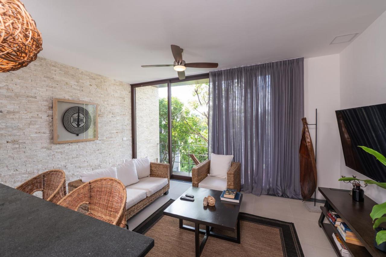 Apartamento Cozy Studio In La Veleta With Gym And Pool