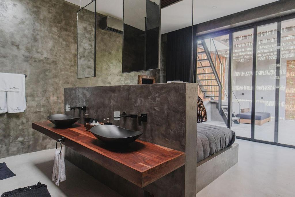 Villa Niburu A House Vacation That Everyone Will Remember