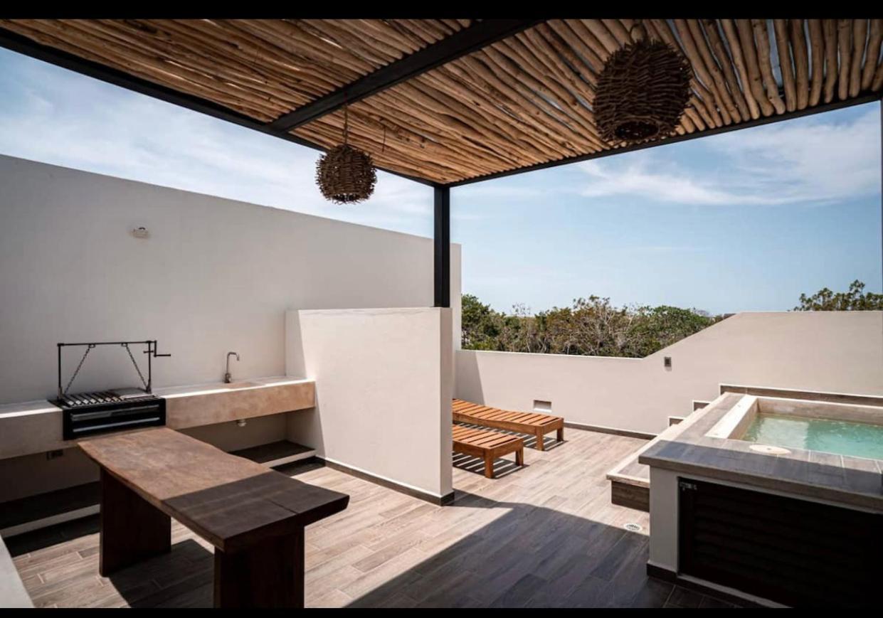 Apartamento Penthouse En La Veleta Con Alberca Privada