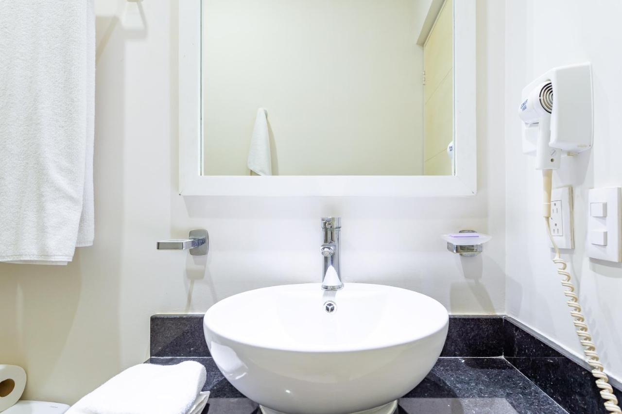 Promo 2br With Rooftop Pool, Gym And Free Bikes *