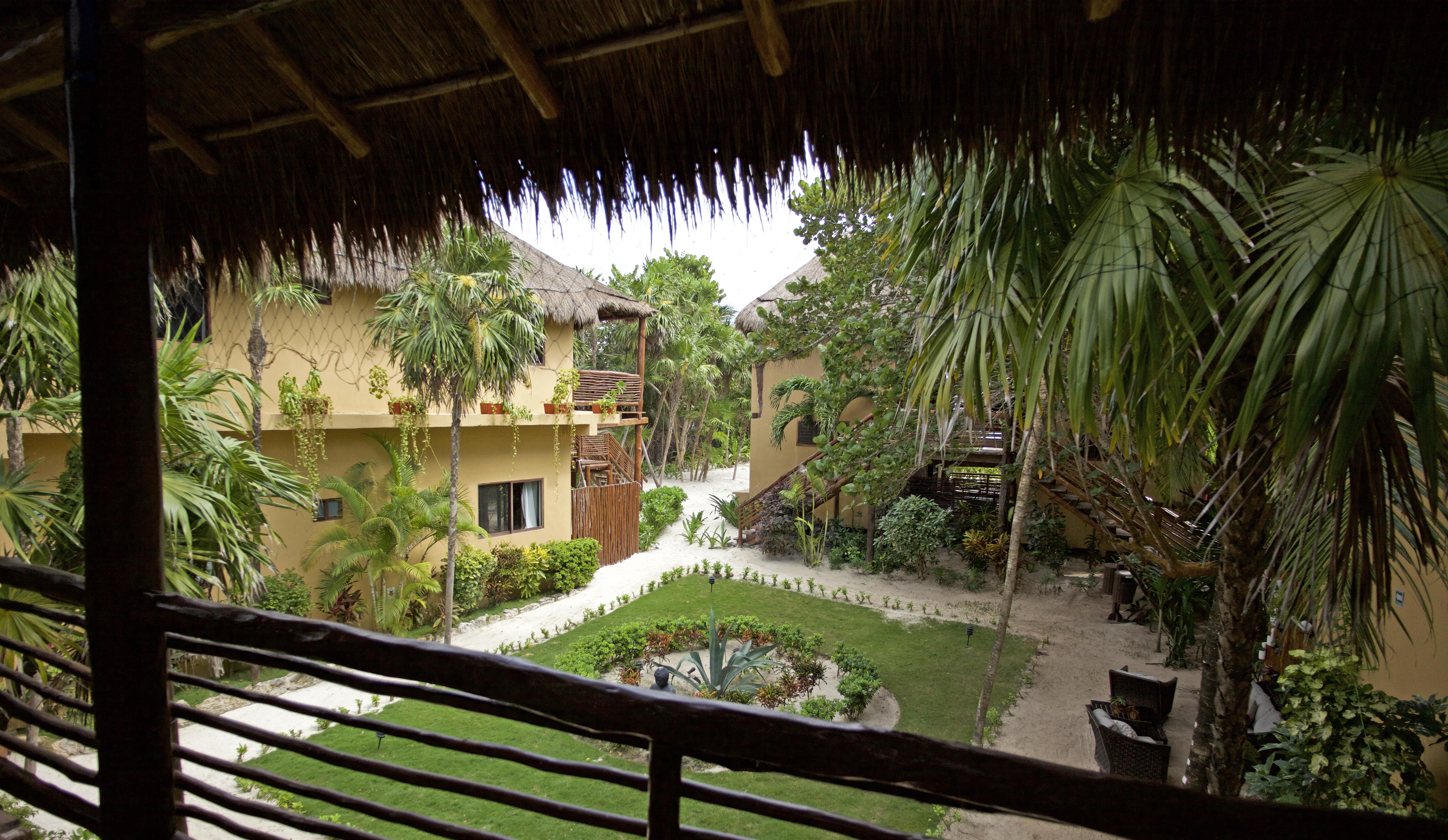 Hip By Ana Y José Tulum