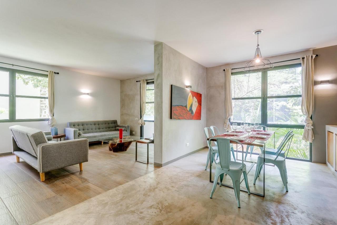 Chic In The Heart Of By Stella Apartamento *