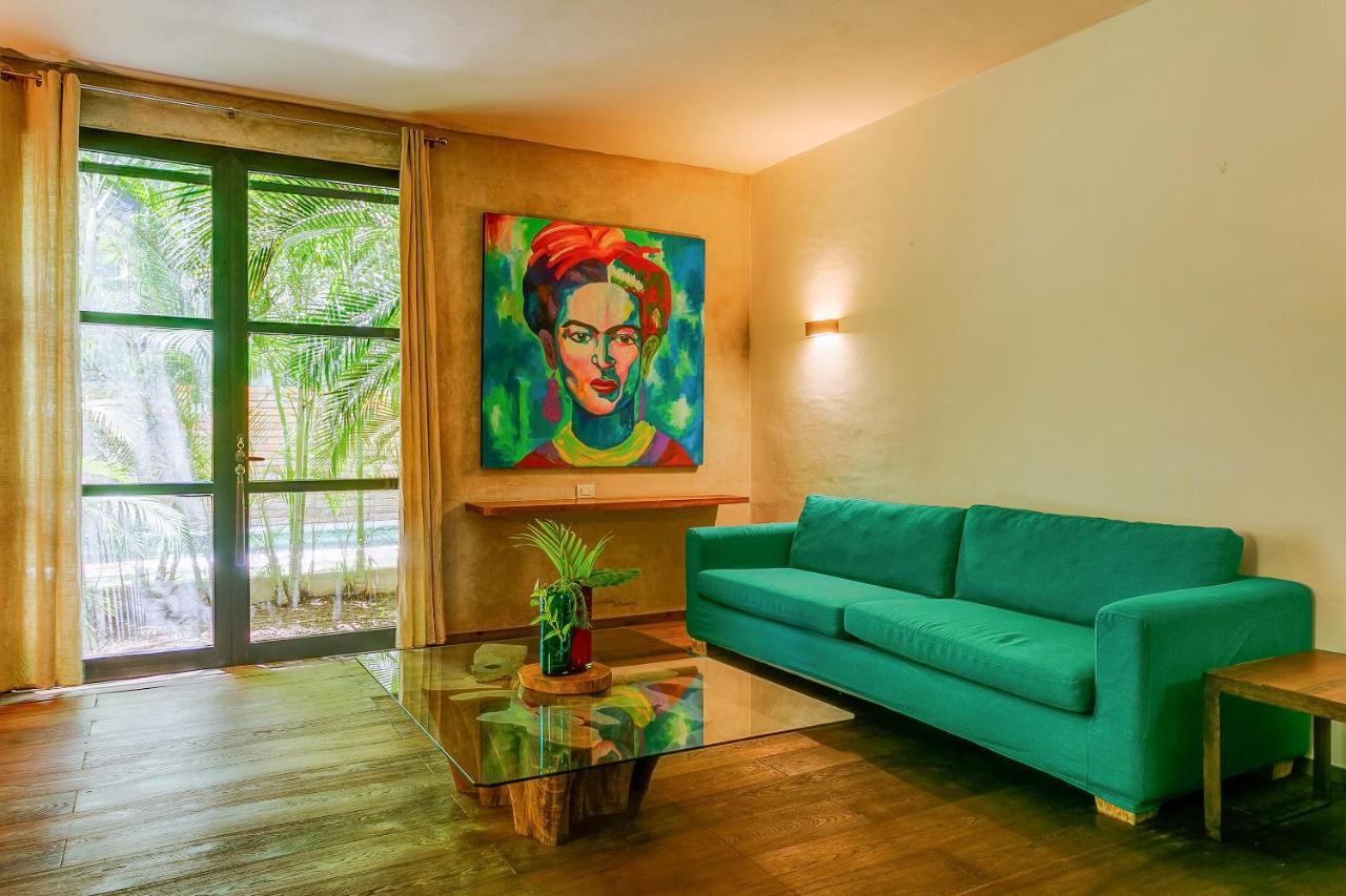 Chic In The Heart Of By Stella Apartamento *