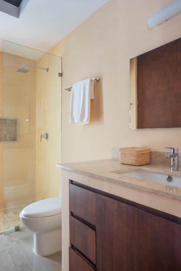 2 Bedbath Private Rooftop & Pool For 6 *