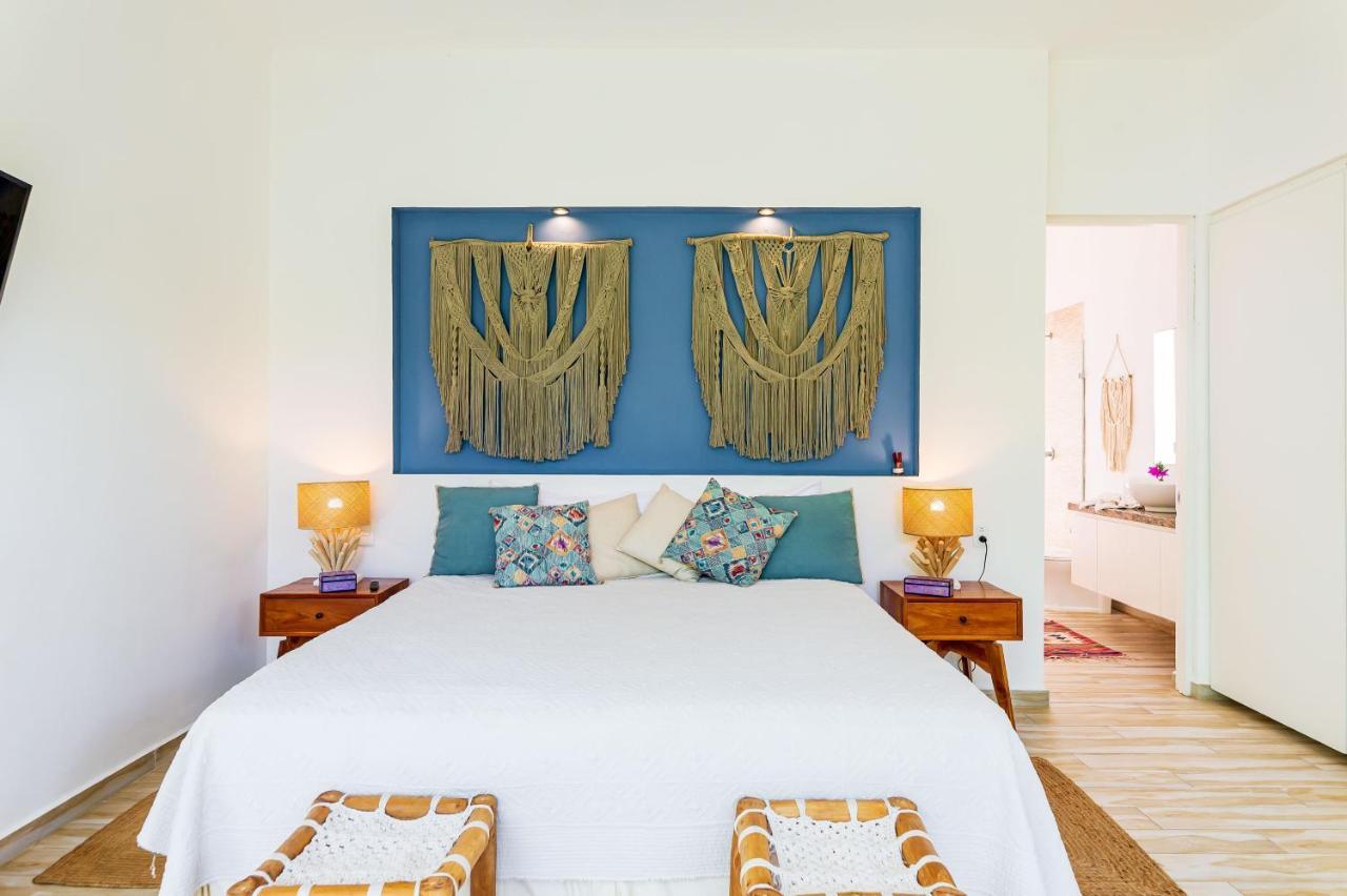 Chic & Mexican Villa, A True Oasis Pool, Security *