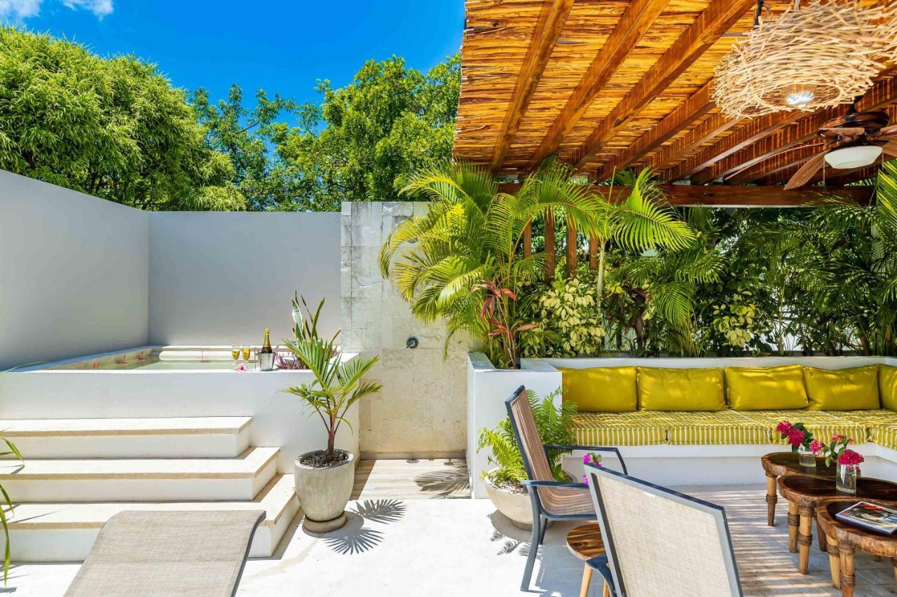 Chic & Mexican Villa, A True Oasis Pool, Security *