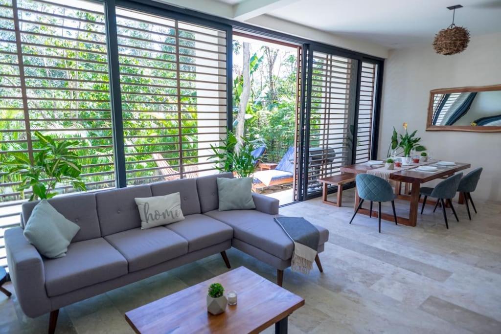 Exquisite Jungle W/private Pool! Apartamento