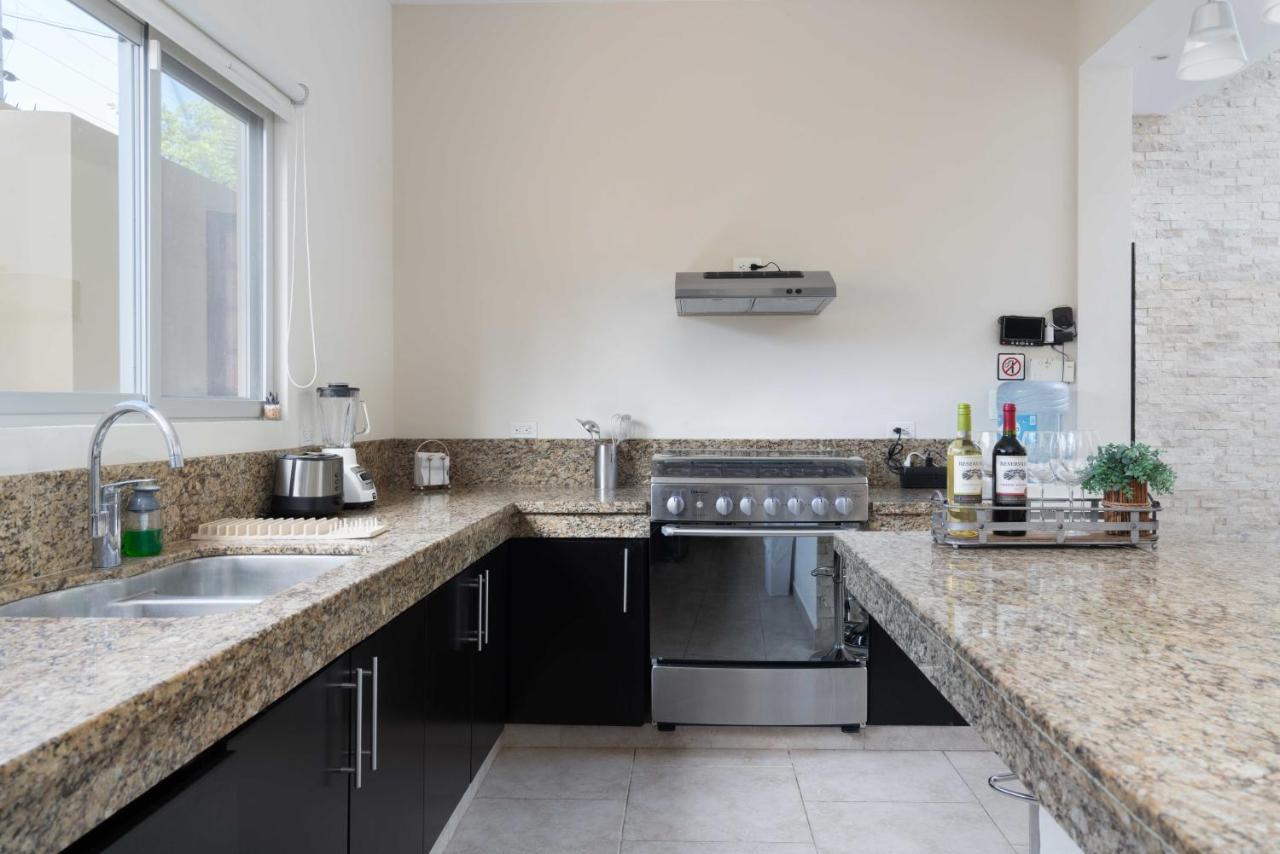 Сasa de vacaciones Private Modern Villa-pool Beds-ac-internet-parking-grill Tulum
