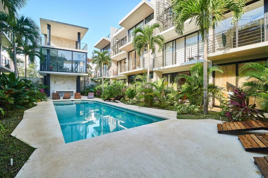 301 Amena Spacious Penthouse Private Pools And View