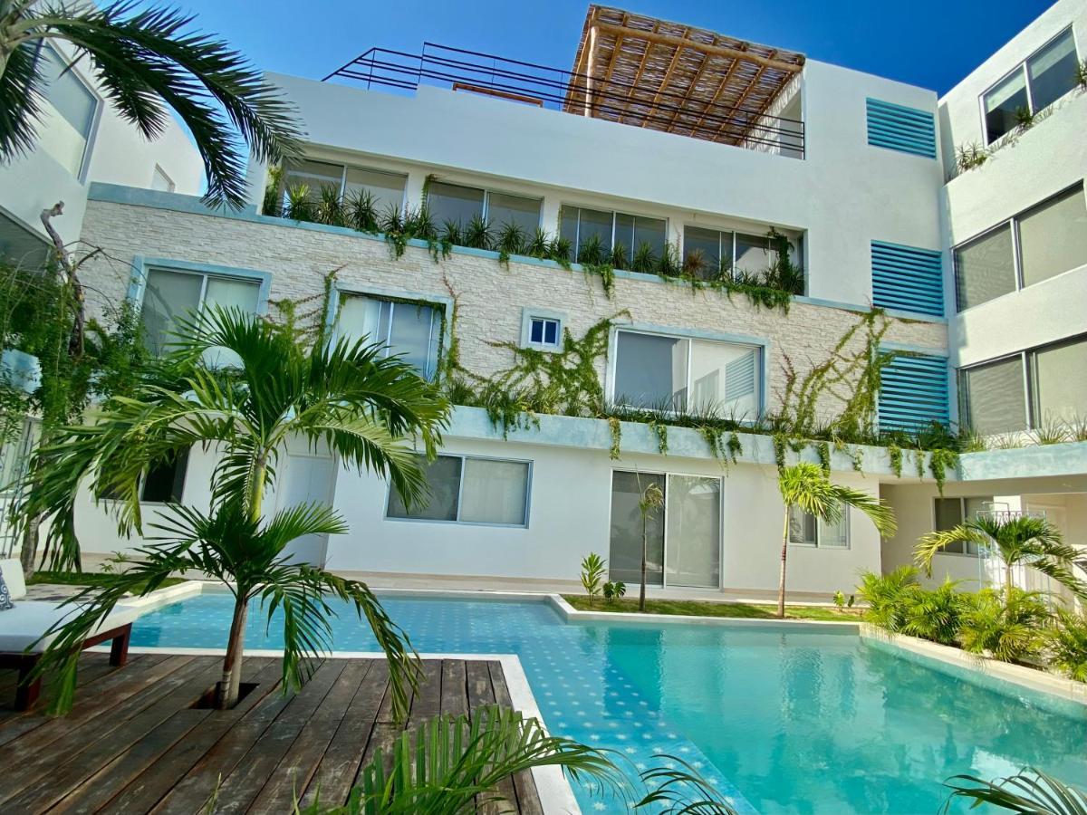 Rosa Azul Apartahotel