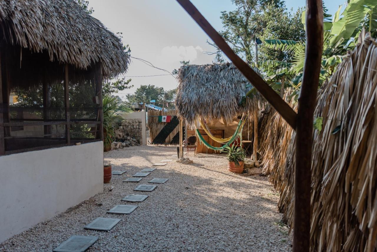 Aldea Okot