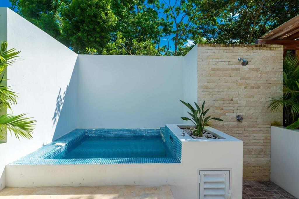Luxury Private 3bed Villa, Garden, Pool,security * Tulum